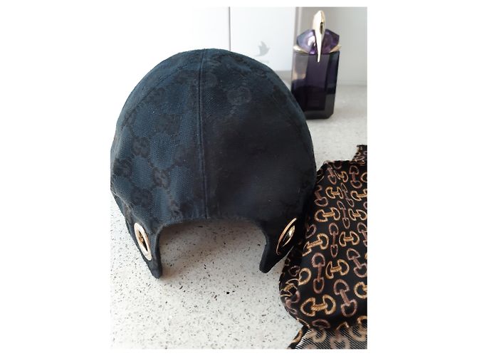 Gucci Cap mit Seidenschal Schwarz Baumwolle - Ansicht 3