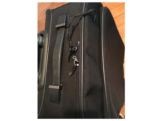Cocoon Chanel Borsa da viaggio Trolley nera in pelle e nylon Nero Silver hardware - vista 21