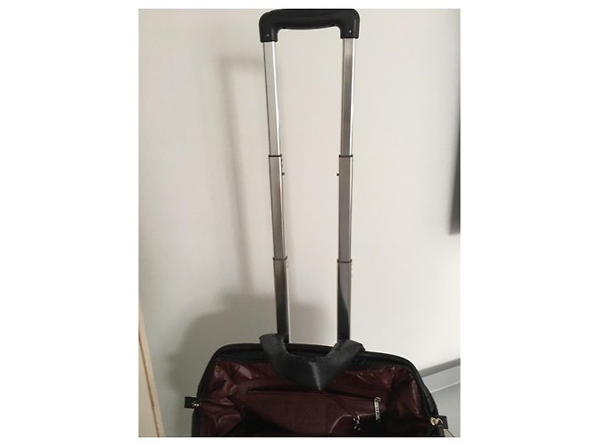 Cocoon Chanel Borsa da viaggio Trolley nera in pelle e nylon Nero Silver hardware - vista 24