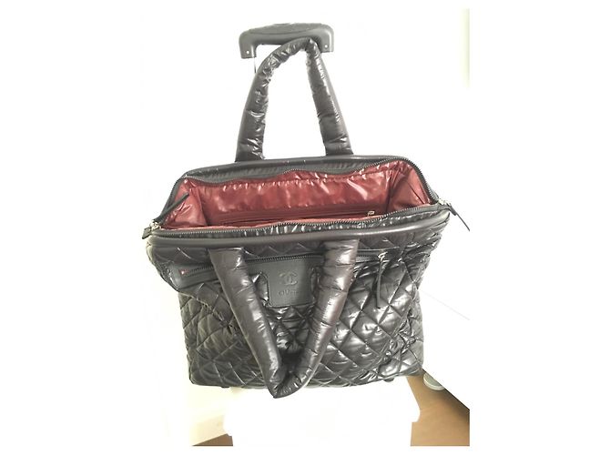 Cocoon Chanel Borsa da viaggio Trolley nera in pelle e nylon Nero Silver hardware - vista 2