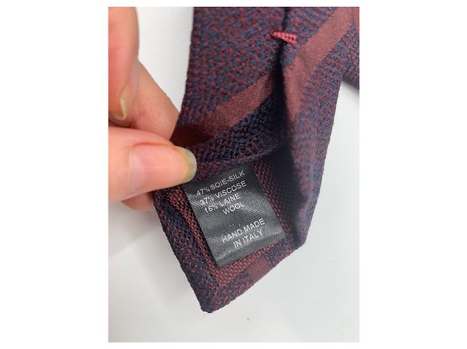Cravatta Chanel in seta rosso scuro Bordò - vista 5
