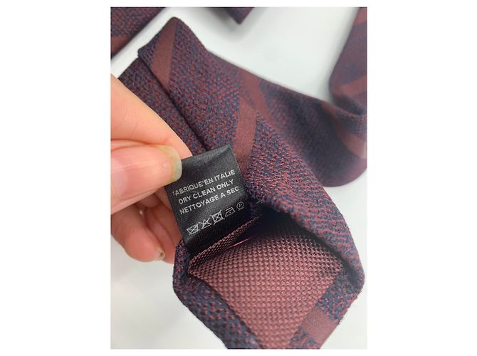 Cravatta Chanel in seta rosso scuro Bordò - vista 6