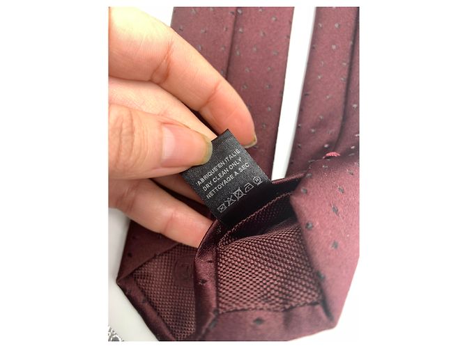 Cravatta Chanel in seta rosso scuro Bordò - vista 6
