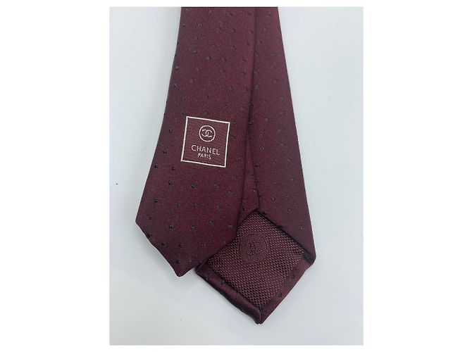 Cravatta Chanel in seta rosso scuro Bordò - vista 7
