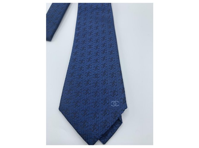 Chanel Cravates Bleu Marine - vue 3