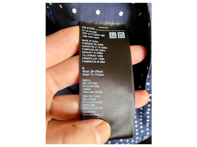 Uniqlo Falda midi abotonada - vista 3
