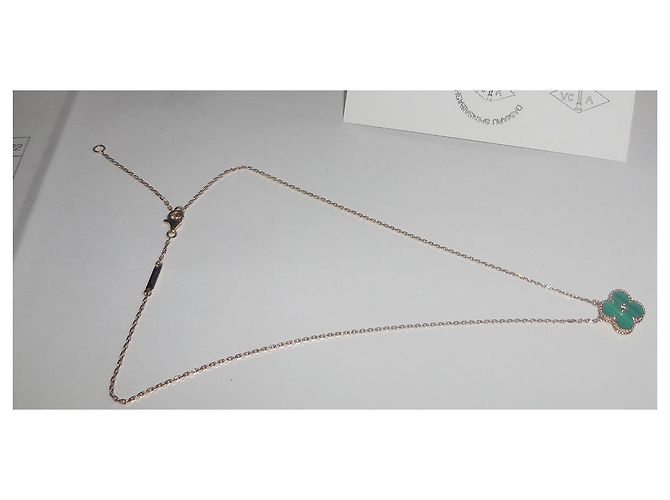 Van Cleef & Arpels Van Cleef & Arpels  18Collana con pendente Alhambra in oro K e diamanti - vista 2