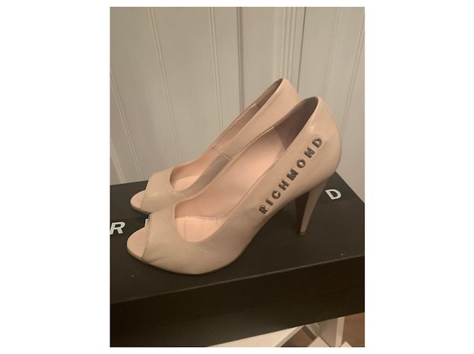 Décolleté John Richmond in pelle crema - vista 3