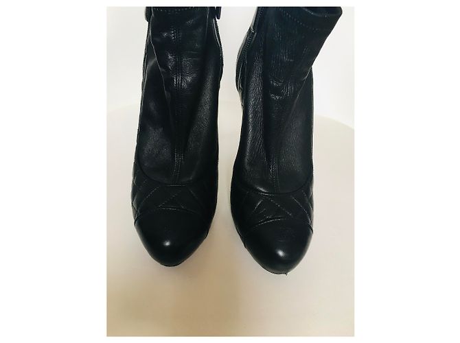 Stivaletti Chanel in pelle nera 38.5 Nero Silver hardware - vista 10