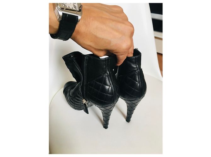 Stivaletti Chanel in pelle nera 38.5 Nero Silver hardware - vista 16