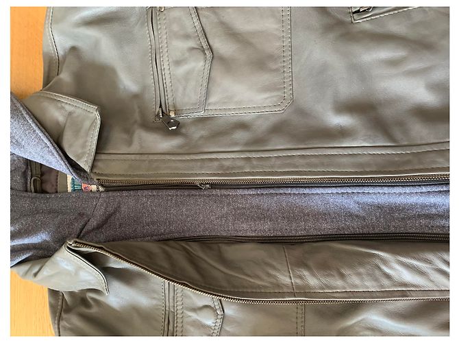 Autre Marque Graue Lammfelljacke mit abnehmbarer Kapuze - Ansicht 2