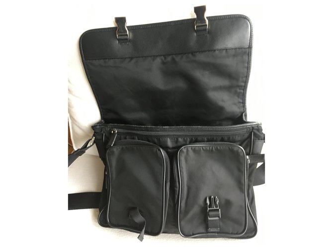 Borsa a tracolla Prada in nylon nero - vista 3