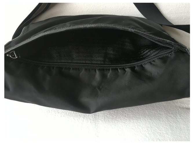 Borsa a tracolla Prada in nylon nero - vista 6