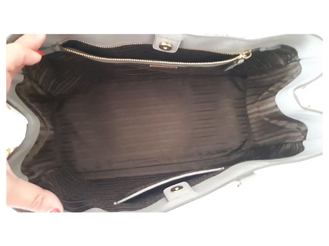 Prada Saffiano Lux Tote Bag Taupe - vue 10