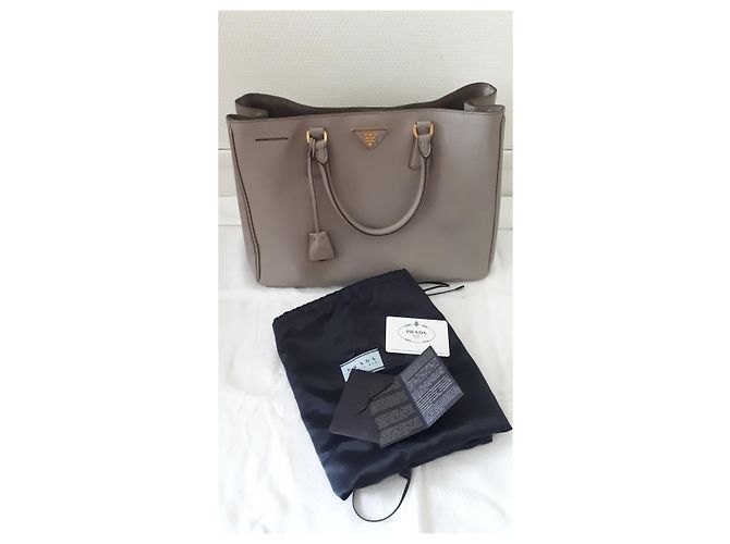 Prada Saffiano Lux Tote Bag Taupe - vue 2