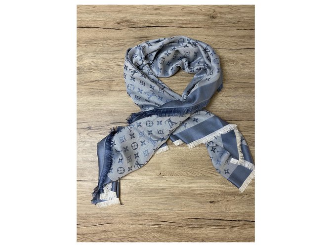 Louis Vuitton Hellblauer Jeansschal - Ansicht 5