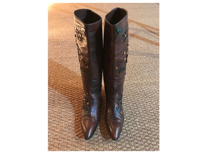Botas altas Prada de cuero marrón con flores de cuero Castaño - vista 3