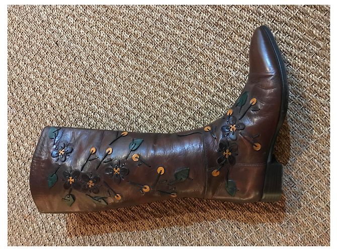 Botas altas Prada de cuero marrón con flores de cuero Castaño - vista 4