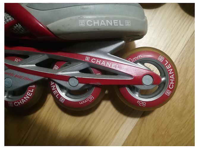 Rollerblades Chanel collector Red Beige Grey - view 4