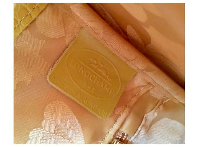 Longchamp GELBE ROSEAU-TASCHE AUS CROCO-FÖRMIGEM KALBSLEDER - Ansicht 7
