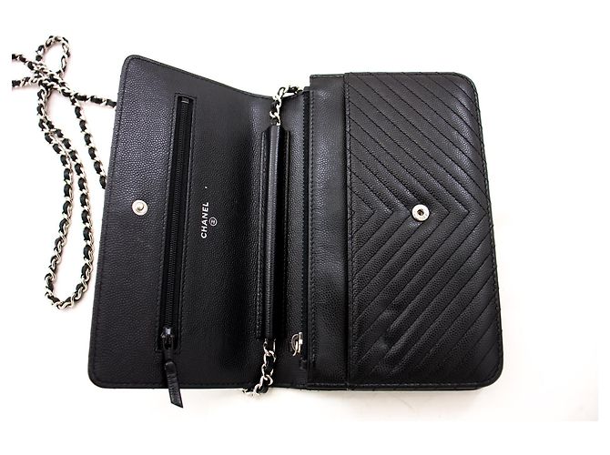 Wallet On Chain Portafoglio CHANEL V-Stitch Caviar con catena WOC Borsa a tracolla nera Nero - vista 11