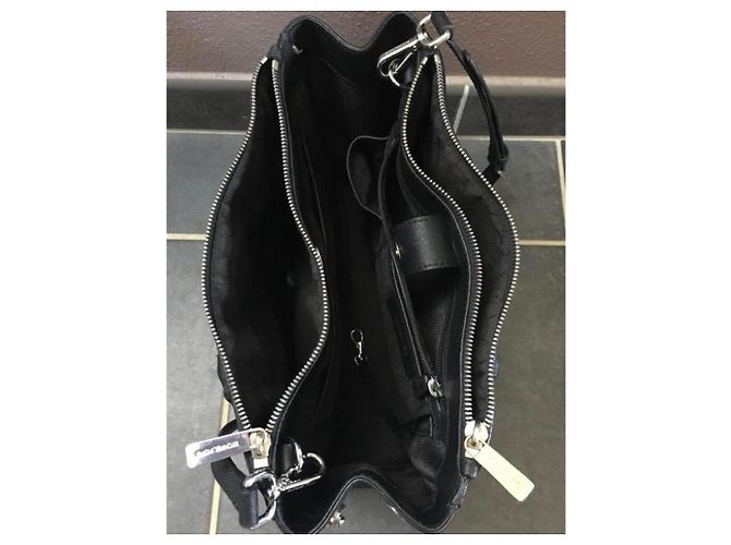 Michael Kors Sutton Medium Borsa in pelle Saffiano nera Nero - view 3