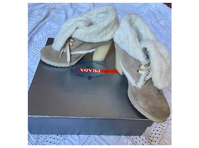 Prada Stiefeletten Beige Nubuk - Ansicht 4