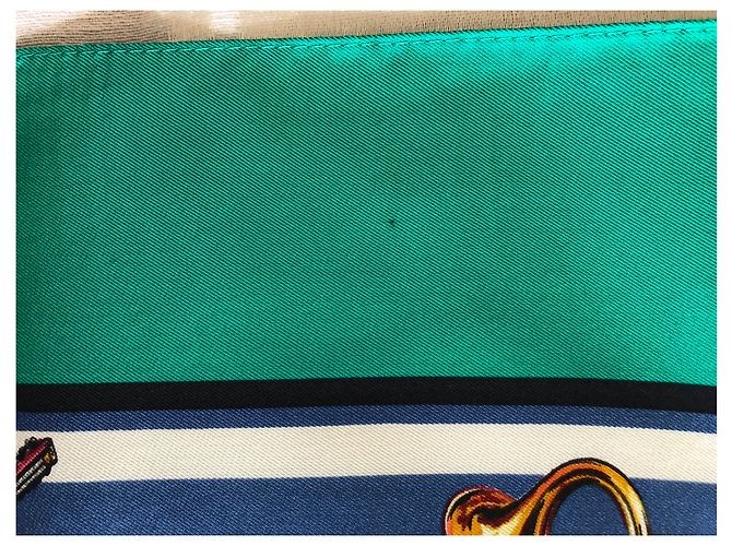 Sciarpa in seta vintage Karl Lagerfeld Verde scuro - vista 3