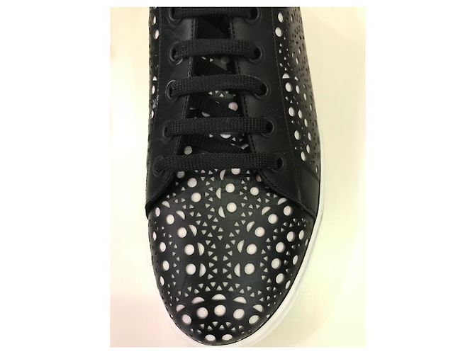 Sneakers Alaïa in pelle traforata nera e bianca Nero Bianco - vista 3