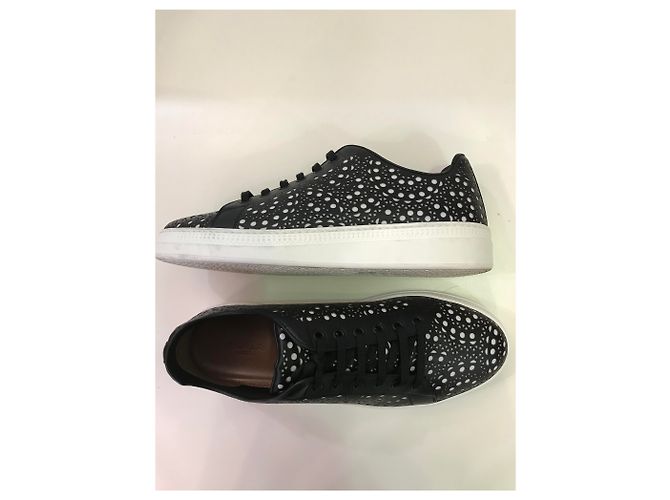 Sneakers Alaïa in pelle traforata nera e bianca Nero Bianco - vista 5