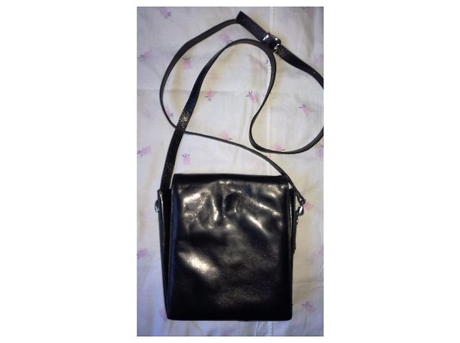 Joop! Borsa a tracolla piccola in pelle nera Nero - vista 3