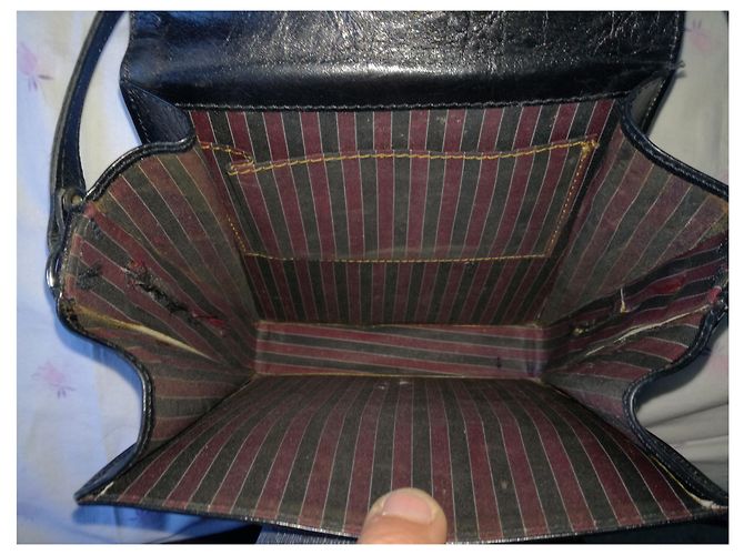 Joop! Borsa a tracolla piccola in pelle nera Nero - vista 5