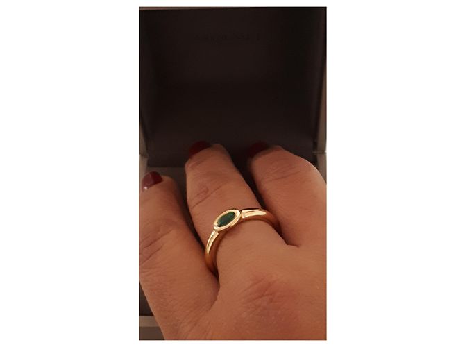 Chaumet gold and emerald ring - view 6