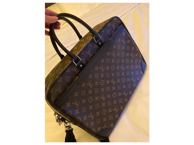 Louis Vuitton Porte Documents Voyage Marrone - vista 2