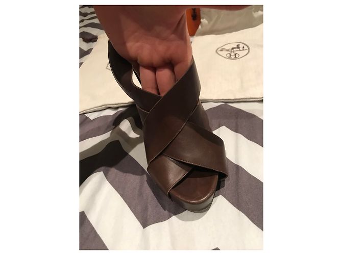 Sandali Hermès Spartan in pelle marrone scuro - vista 11