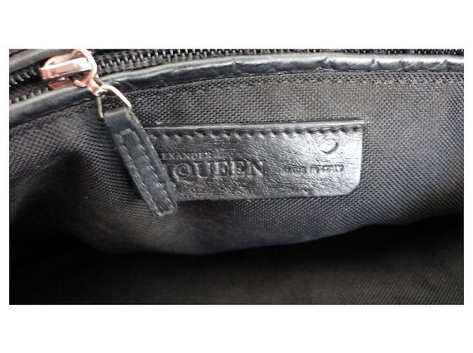 Pochette Alexander McQueen in pelle nera con stampa coccodrillo Nero - vista 8