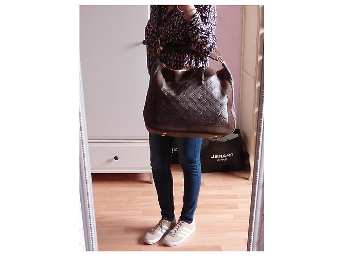 LOUIS VUITTON Audacieuse GM Empreinte borsa Marrone scuro - vista 13