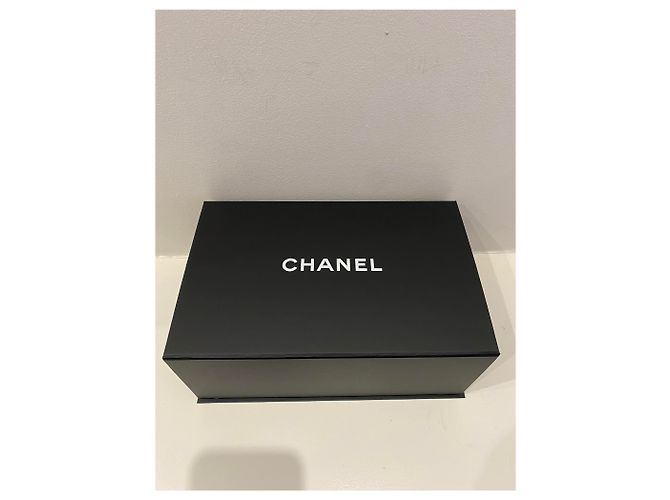 Chanel Riñonera de piel granulada negra . Negro - vista 19