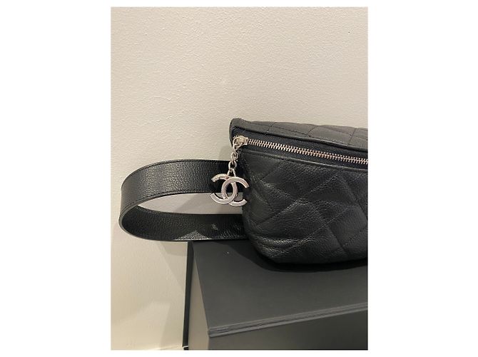 Chanel Riñonera de piel granulada negra . Negro - vista 5