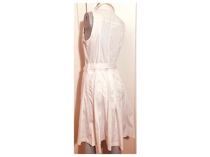 Vestido blanco sin mangas de algodón Burberry - vista 16