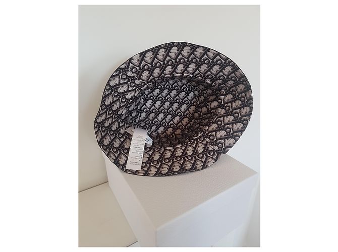 Dior hat - view 4