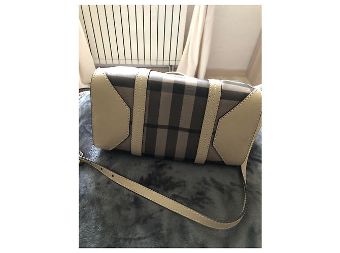Borsa Burberry Bowling Beige in Acrilico - vista 2