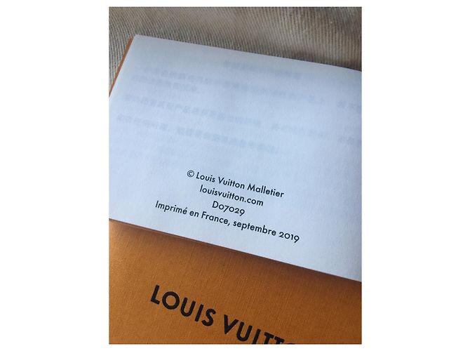 Louis Vuitton Wynwood Rosso - vista 17