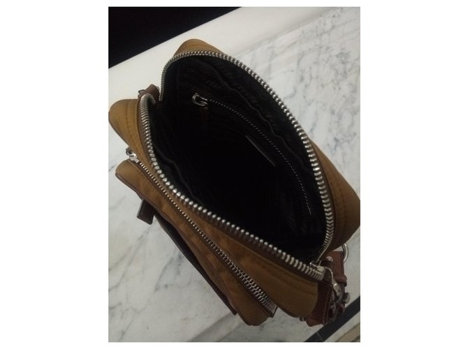 Borsa Prada in tela marrone - vista 3
