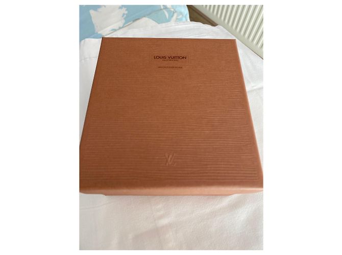 Louis Vuitton Brown Grained Leather Belt - view 2