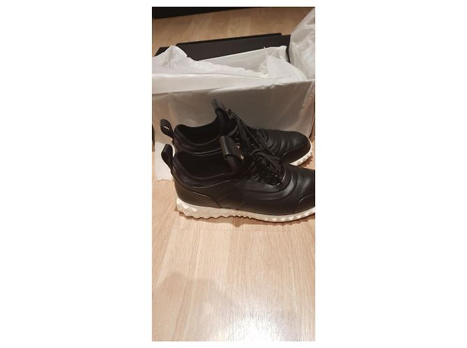 Sneakers Valentino Garavani in pelle nera - vista 6