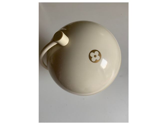 Louis Vuitton, Louis Vuitton Globe White - view 2