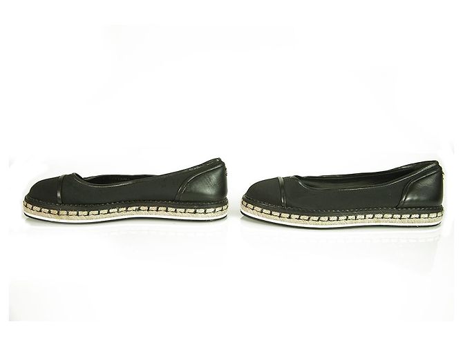 Chanel in tessuto nero e pelle cap toe flat espadrillas juta platform size 38 - vista 3