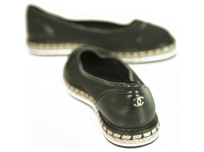 Chanel in tessuto nero e pelle cap toe flat espadrillas juta platform size 38 - vista 5