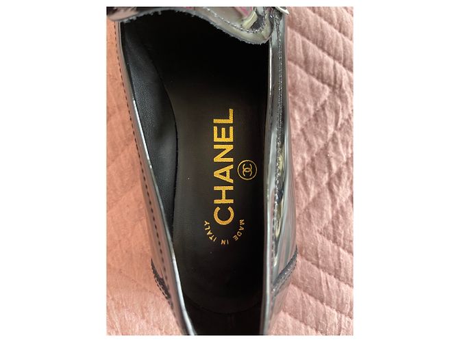 Mocassini Chanel in vernice nera 35 Nero - vista 3